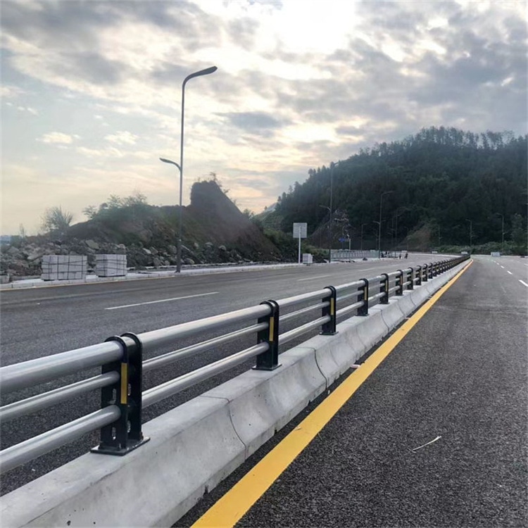 防撞护栏
